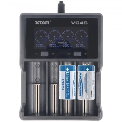 Afbeelding van CR123 Een Li ionbatterij met 3,7 volt, 760 mAh 2 stuks en snellader
