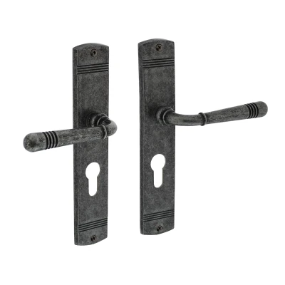 Afbeelding van Intersteel Deurkruk Emily op schild profielcilindergat 55 mm oud grijs