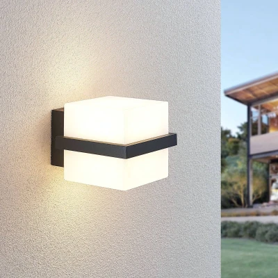 Afbeelding van Lindby LED buitenwandlamp Auron, kubusvormig