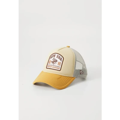 Afbeelding van New Era Graphic Patch Cream 9FORTY A Frame Trucker Adjustable Cap