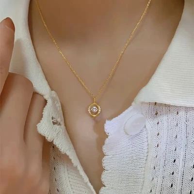Afbeelding van 925 Sterling Zilveren Goudkleurige Ketting met Ronde Zirkonia Steen Geometrisch Hart Ontwerp Stijlvol Cadeausieraad