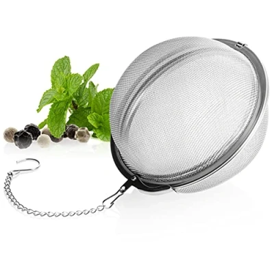 Afbeelding van COM FOUR® theezeef van 304 roestvrij staal grote thee ei voor losse thee, kruiden en specerijen fijnmazige theefilter met ketting kruidenzeef (1 stuk 9 cm Ø)