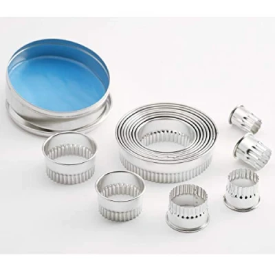 Afbeelding van Thermohauser 8300031698 uitsteekset (roestvrij staal), rond, gegolfde rand, 14 delig, 2,3 11,0 cm, verpakt in blikken bewaardoos