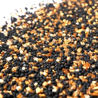 Afbeelding van Streuselheld Zwart/goud, 40 g strooisel voor het versieren en van allerlei soorten gebak, zoals taarten, cake, koekjes, suikerstrooisel