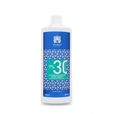 Afbeelding van Valquer Profesional Oxygenated Premium Ultra Creamy 9% (30 vol). Zuurstofhoudend water voor kleurstoffen. permanente haarkleuring 1000 ml