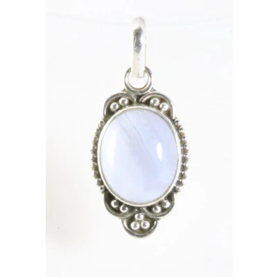 Afbeelding van Fijne bewerkte zilveren hanger met blauwe lace agaat