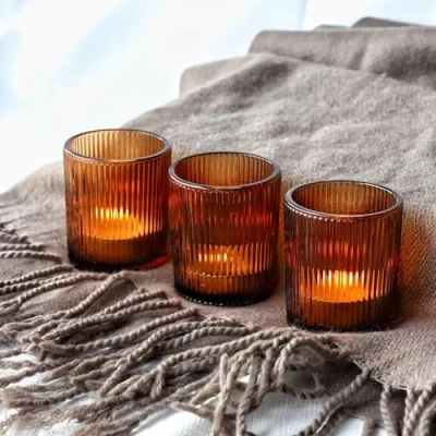 Afbeelding van Vohocandle Bruine theelichthouders in 12 delige set, geribbelde voor tafeldecoratie bij bruiloften, votiefkaarsenhouder feestjes en vakantie