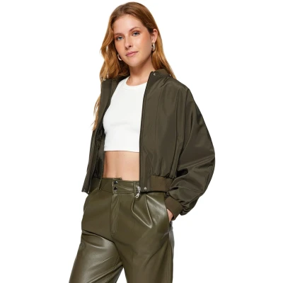 Afbeelding van Trendyol Zwart Oversized, Gedetailleerd Waterafstotend Bomberjack Met Trekkoord Twoss22Mo0099