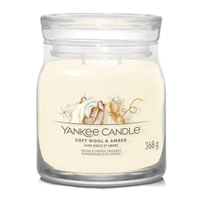 Afbeelding van Yankee Candle Geurkaars Medium met 2 lonten Soft Wool &amp; Amber 11 cm / ø 9