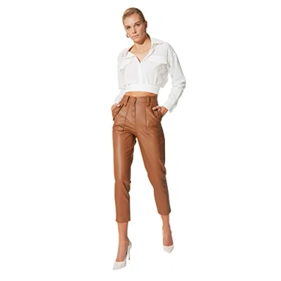 Afbeelding van Trendyol Limited Edition Zwarte Wortel Geweven Imitatieleren Broek Met Knopen Aan De Voorkant Twoaw22Pl0083