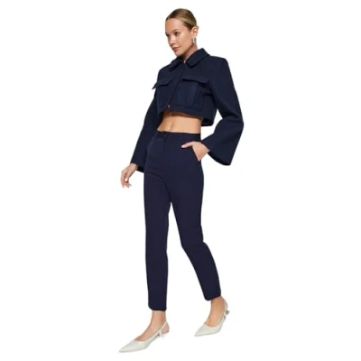 Afbeelding van Trendyol Zwarte Basic Cigarette Skinny Leg Geweven Stoffen Broek Twoss19St0038