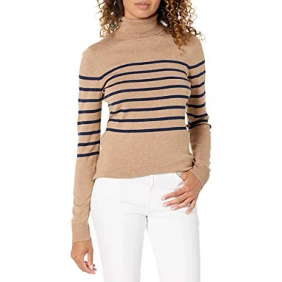 Afbeelding van Amazon Essentials Women&#039;s Lichtgewicht coltrui met lange mouwen en klassieke pasvorm (verkrijgbaar in grote maten), Camel Marineblauw Gestreepte streep, XL