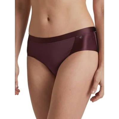 Afbeelding van CALIDA Cate Panty, regular cut dames, platte tailleband met satijnen rand, van 100% supima katoen, Port Royal Red, 40/42