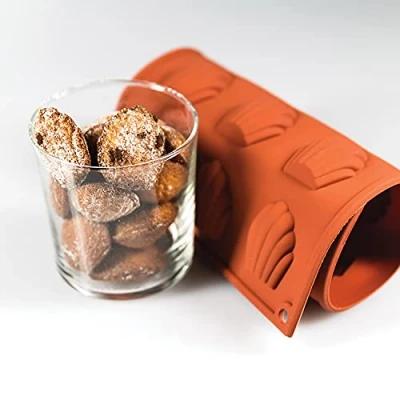 Afbeelding van Silikomart sf 032 madeleines silicone vorm 68x45 h 17 mm