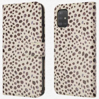 Afbeelding van Samsung Galaxy A51 Hoesje Kunstleder iMoshion Bookcase Black And White Dots Telefoonhoesje