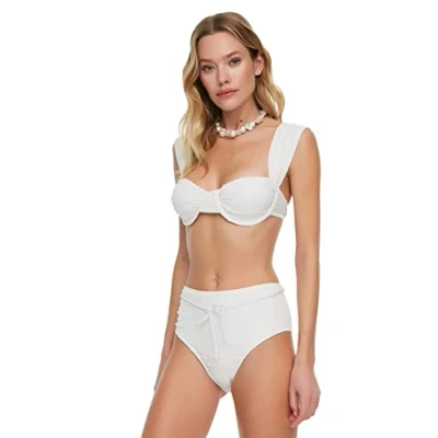 Afbeelding van Trendyol Normaal Bikinibroekje Met Hoge Taille En Zwarte Accessoires Tbess21Ba0167