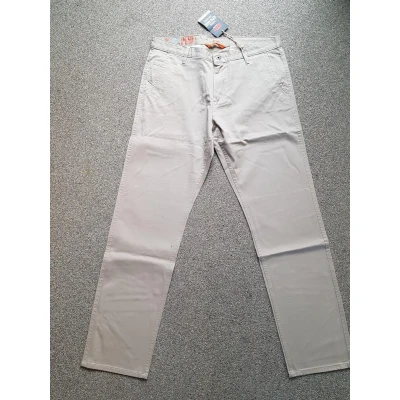 Afbeelding van dockers broek alpha beige 33x32