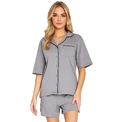 Afbeelding van CityComfort Dames Pyjama&#039;s Zomer Nachtkleding 2 Stuk 100% Katoen Button Down Korte PJ&#039;s voor Vrouwen Sets Zacht Ademend Lounge Wear Schattige Maten S XL Mouw Slaapkleding (Grijs, L)