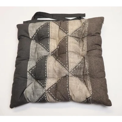 Afbeelding van Madison Toscane zitkussen 46x46 cm Triangle grey