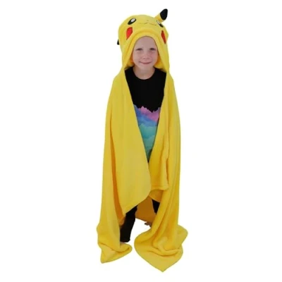 Afbeelding van Character World Officiële Pokemon fleece deken met capuchon Super zachte warme plaid, glimlachontwerp Pikachu hoofd Perfect voor thuis, slaapkamer, logeerpartijtjes en camping Afmeting 100 x