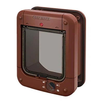 Afbeelding van Cat Mate 360B kattenluik met microchip en handmatige vergrendeling 24,6 cm x 19,7 — bruin