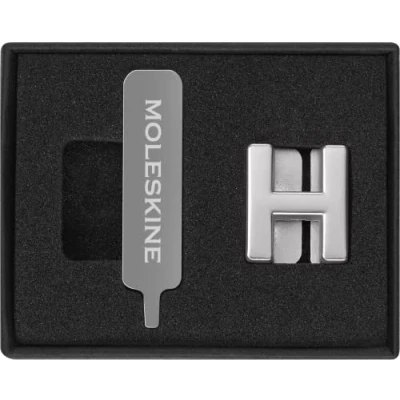Afbeelding van Moleskine Pin voor Notebook of Planner Letter H, Pin, Pas de Elastische Sluiting aan, Speciaal Aangepast Gift, Kleur Zilver