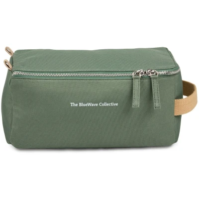 Afbeelding van The BlueWave Collective Toilettas Sand van Gerecycled Plastic Make up Tasje Heren &amp; Dames Waterdicht Duurzaam Re.8 Cycle Groen
