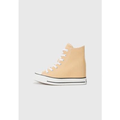 Afbeelding van CONVERSE CHUCK TAYLOR ALL STAR WEDGE Oranje 41 EU