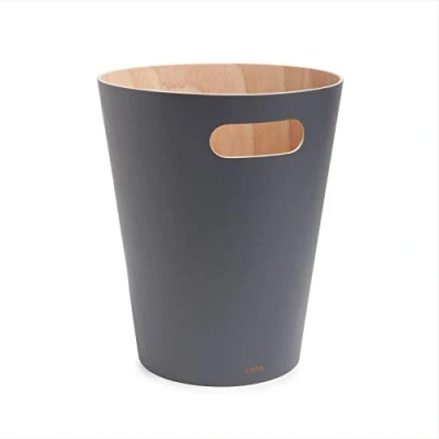 Afbeelding van Umbra Woodrow prullenbak met capaciteit van 7,5 liter, Beukenhout, Naturel/houtskool