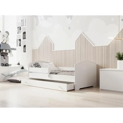 Afbeelding van KOBI Kinderbed LUK Wit 140x70 met ladeopslag Jongensmeisjesbed Kinderbedden een matras en frame de Babykamer Eenpersoonsbed reling