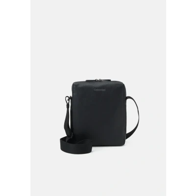Afbeelding van Calvin Klein MUST Reporter Schoudertas, Maat: One Size, Black