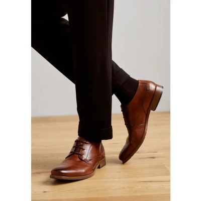 Afbeelding van bugatti Licio ECO Veterschoenen, Heren, Maat: 42, Cognac Schaapsleer