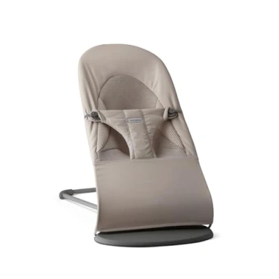 Afbeelding van BabyBjörn Wipstoel Balance Soft Geweven Jersey Tri Fabric Zandgrijs Ergonomisch Verstelbaar Inklapbaar
