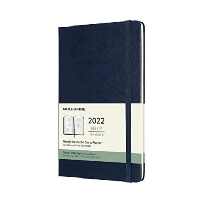 Afbeelding van Moleskine Weekplanner 2022, weekdagboek van 12 maanden met horizontale indeling, weekplanner, harde kaft, groot formaat 13 x 21 cm, kleur blauwe saffier, 144 pagina&#039;s, scharlaken