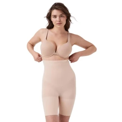 Afbeelding van SPANX Power Series medium corrigerende Higher short lichtbeige