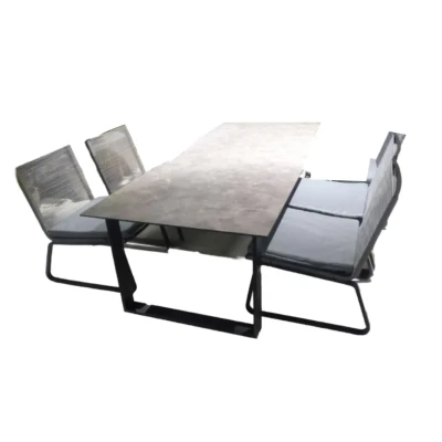 Afbeelding van Tuinset Teeburu low dining tafel black, concretee 240x100 cm met 4 stoelen Kome lounge stoel rope dark grey Yoi