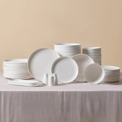 Afbeelding van Karaca Streamline Favaro 53 teiliges Geschirrset 12 Personen, Elegantes weißes Tafelservice, Schüssel und Teller Set Modern, mikrowellen spülmaschinenfest Geschirr sets