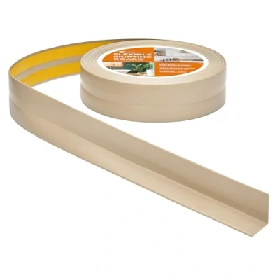 Afbeelding van QUEST Zachte plint zelfklevend 30 x mm voor keuken en badkamer, zelfklevende afdichtingstape van pvc, kniklijst, voegenafdichtingstape beige, 10 m