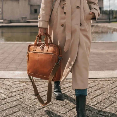 Afbeelding van The Chesterfield Calvi Leren werktas 15.6&quot; Cognac