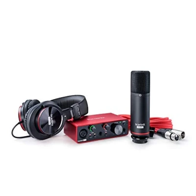 Afbeelding van Focusrite Scarlett Solo Studio 3rd Gen USB audio interface bundel voor gitarist, zanger of producer, met condensator microfoon en hoofdtelefoon opnames, liedjes schrijven, streamen podcasting