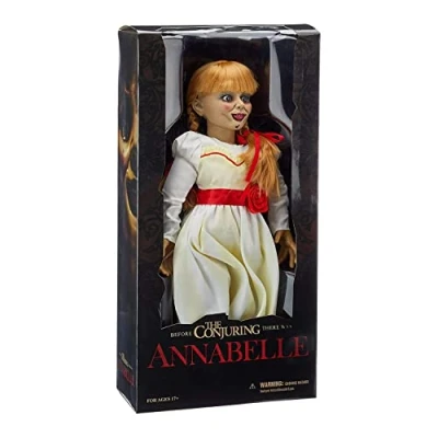 Afbeelding van Mezco Toverende replica pop met geschubde rekwisiet van Annabelle