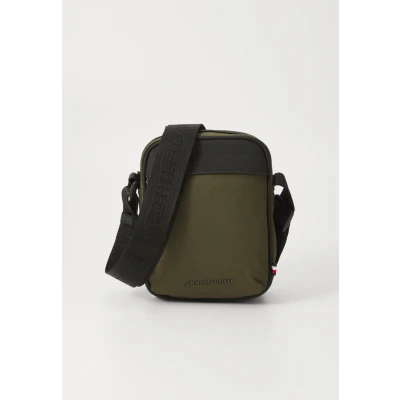 Afbeelding van Tommy Hilfiger heren Repreve Mini Reporter crossbodytas met logo