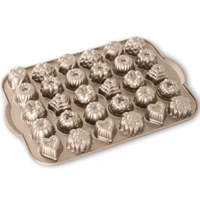Afbeelding van Nordic Ware Bundt Theecakes en snoepjes, origineel gegoten aluminium taartvorm, antiaanbakpan, mini taartbakplaat gemaakt in de VS, kleur: Toffee