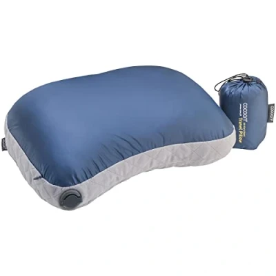 Afbeelding van Cocoon Air Core Down Travel Pillow maat one size dark indigo/grijs