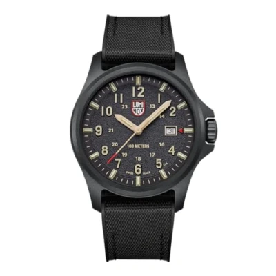 Afbeelding van Luminox Analoog kwartshorloge voor dames met rubberen armband XL.1961, zwart, Riemen.