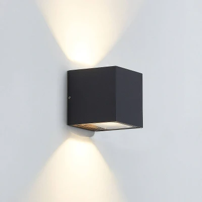 Afbeelding van Lucande Helder verlichte buitenwandlamp Merjem
