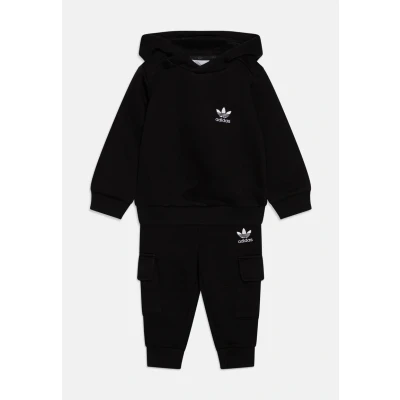 Afbeelding van adidas Originals joggingpak zwart
