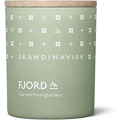 Afbeelding van Skandinavisk FJORD mini geurkaars. Geurnoten: appel en perenbloesem, boomgaard fruit rode aalbessen. 65 g.