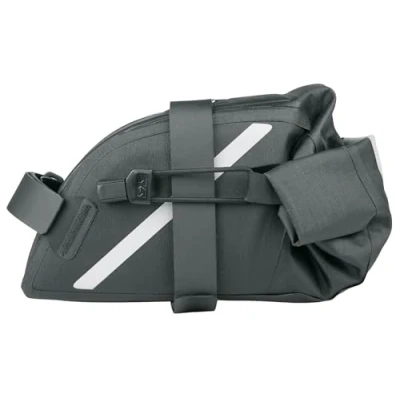 Afbeelding van SKS GERMANY Trail Saddle Bag L Zadeltas voor fietsen (fietstas, spatwaterdicht, roltopsluiting, mountain en gravelbikers, reflecterende houders), zwart