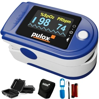 Afbeelding van PULOX PO 200 Pulsoximeter set in blauw voor het meten van zuurstofverzadiging, puls en PI op de vinger, incl. hardcase, beschermhoes, batterijen draagband